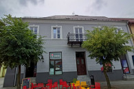 Rynek 9 - Kamienica w Sieradzu