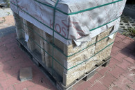 Zestaw 3 słupków łupanych + daszki - komplet