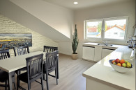 Ogrodzony apartament z ogródkiem i parkingiem