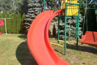 Sprzedam domek ze zjeżdżalnią