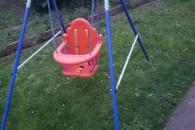 Hustawka skladana solidna stabilna z szelkami,