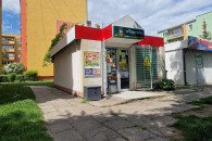 Prosperujący sklep spożywczy, Armii Krajowej