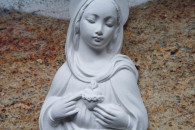 Płaskorzeźba figurka Matki Boskiej