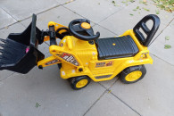 Jeździk koparka nocnik