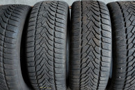 Opony zimowe 235/50 R 18 Uniroyal z 2022 roku.