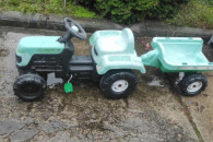 TRAKTOR Z PRZYCZEPKA