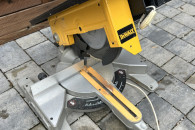 Piła DeWalt DW711