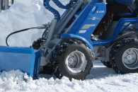 Odśnieżanie posesji , parkingów , chodników