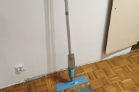 Mop z dozownikiem 3 wielorazowe wkłady