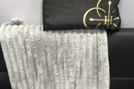 Pikowana narzuta / pled w prążki 150*200cm