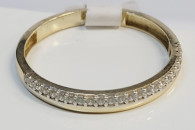 Złoty pierścionek typu obrączka