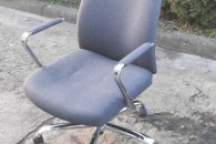 FOTEL BIUROWY REGULOWANY STAN IDEALNY