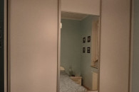 Szafa przesuwna z lustrem