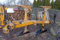 Pług dwuskibowy obrotowy