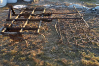 Drapak / agregat z bronamj