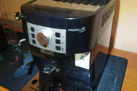 Ekspres do kawy DeLonghi Magnifica S