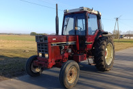 Ciągnik International 956xl zarejestrowany