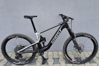 GHOST Path Riot CF 30 / FAZUA