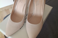 Szpilki skórzane beżowe Eksbut 39