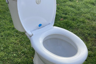 Kompakt WC / toaleta / kibelek