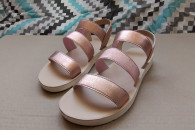 Sandałki 36