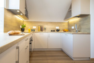 3 pokoje 1 łazienka klima parking