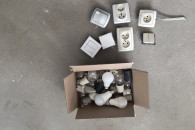 Oprawki/gniazdka budowlane