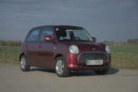 DAIHATSU TREVIS