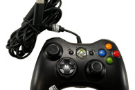 PAD PRZEWODOWY XBOX 360 CZARNY