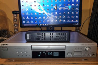 Odtwarzacz CD Sony CDP-XE520 CD-Text pilot Top