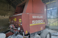 Prasa New Holland 5980