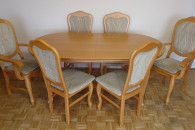 Elegancki i solidny stół z 6 krzesłami