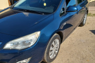 Opel Astra J 1.4 Turbo+ GAZ rok 2011