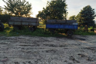 SPRZEDAM DWIE PRZYCZEPY D35 (KACZKI)