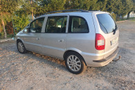Opel zafira 7 os 2005r