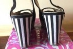 Buty damskie koturna czerń pasy r.37